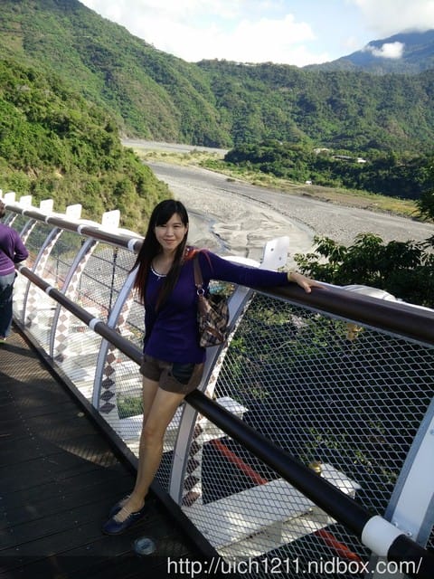 山川琉璃吊橋
