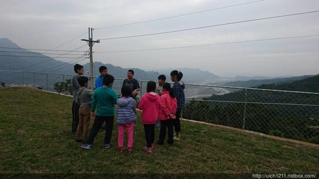 山中流域露營趣