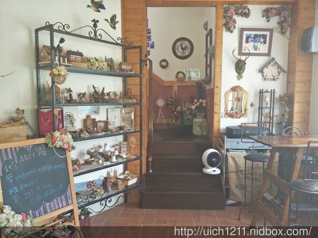 It’s ALICE CAFE&FOOD
