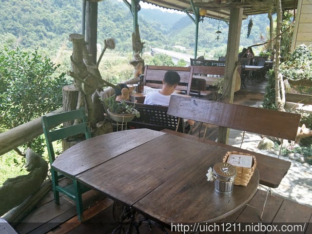 It’s ALICE CAFE&FOOD