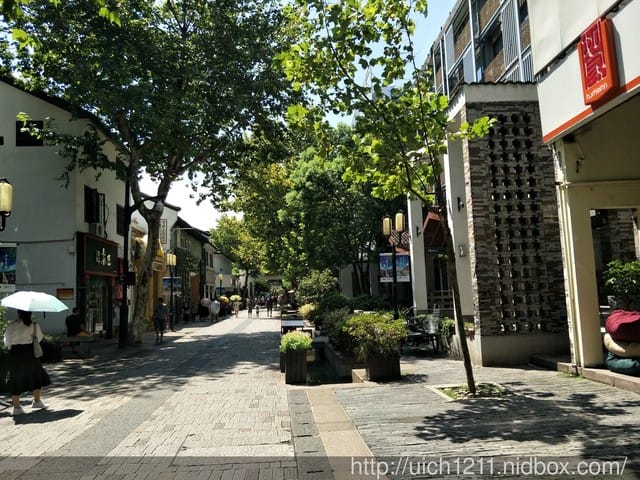 明清河舫街