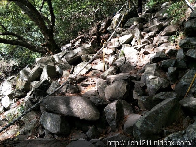 波津加山