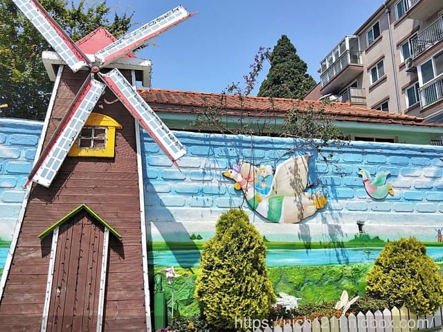 韓國童話村與愛樂園