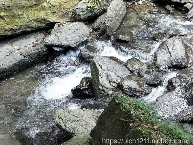 涼山瀑布