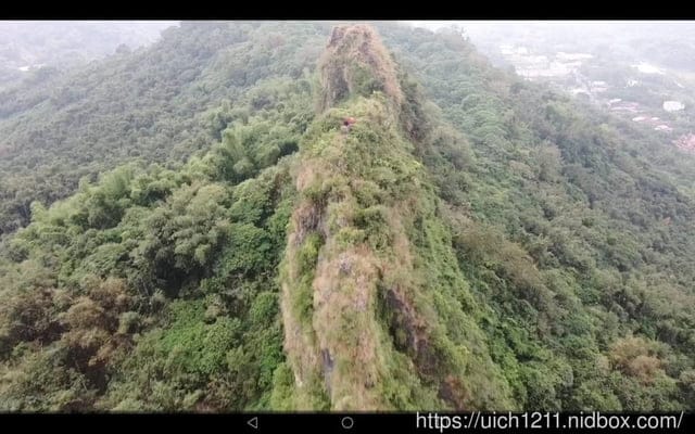 雞冠山
