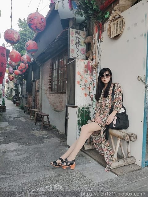 台鉅美妝與林百貨