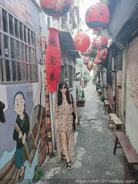 台鉅美妝與林百貨