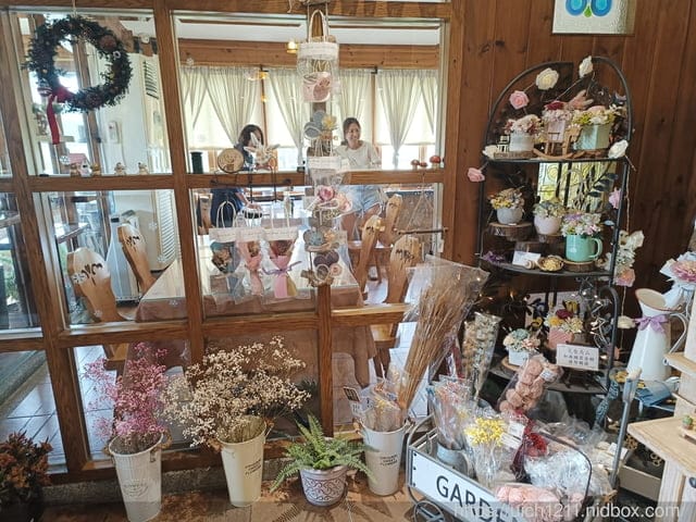 儷池咖啡屋