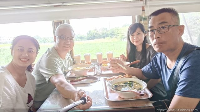 新幹線列車站火車餐廳