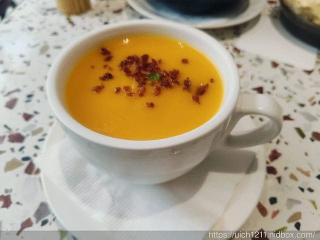 水相餐聚苑